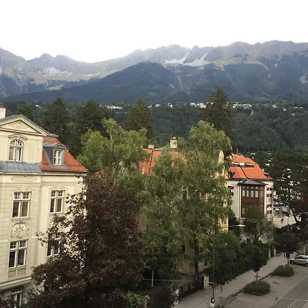 Saggen Large Flat Innsbruck