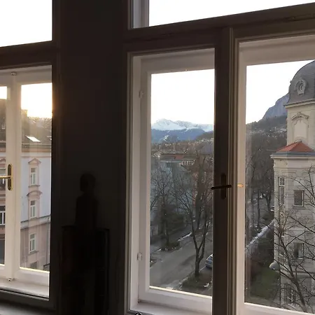 Saggen Large Flat Innsbruck